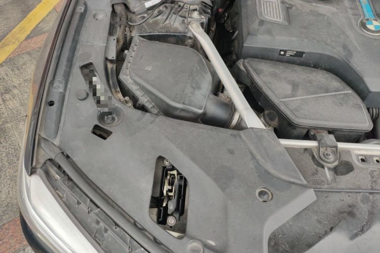 Used BMW 5 Series New Energy 2019 Updated Version 530Le Luxury Package Engine Bay Right