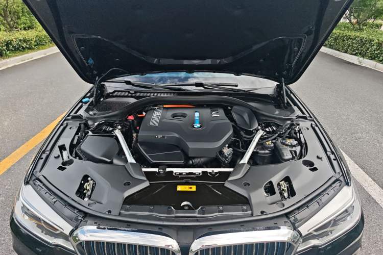 Used BMW 5 Series New Energy 2019 Updated Version 530Le Luxury Package Engine Bay