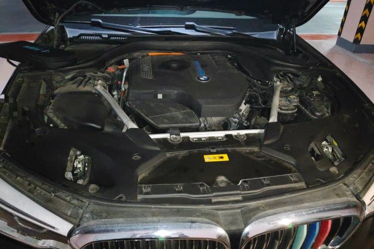 Used BMW 5 Series New Energy 2019 Updated Version 530Le Luxury Package Engine Bay
