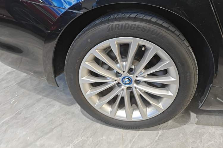Used BMW 5 Series New Energy 2019 530Le Luxury Package Exterior 5