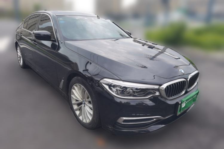Used BMW 5 Series New Energy 2019 Updated Version 530Le Luxury Package Front Right 45 Deg