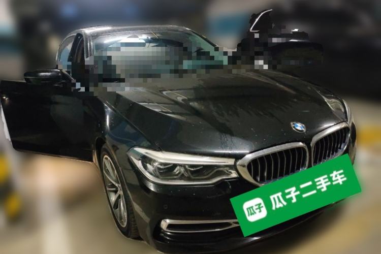 Used BMW 5 Series New Energy 2019 530Le Luxury Package Front Right 45 Deg