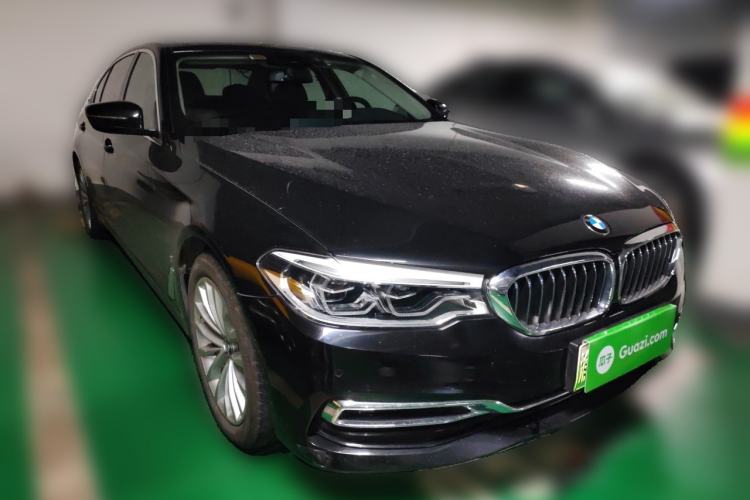 Used BMW 5 Series New Energy 2019 530Le Pioneer Edition Front Right 45 Deg