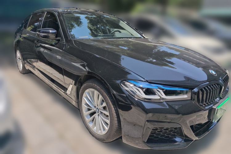 Used BMW 5 Series New Energy 2019 530Le Luxury Package Front Right 45 Deg