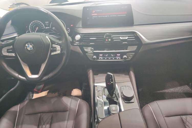 Used BMW 5 Series New Energy 2019 530Le Luxury Package Gear Lever