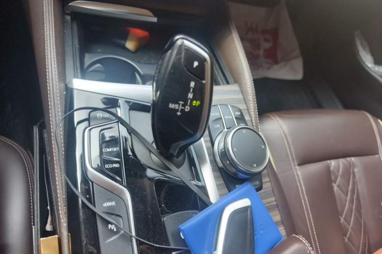 Used BMW 5 Series New Energy 2019 530Le Luxury Package Gear Lever