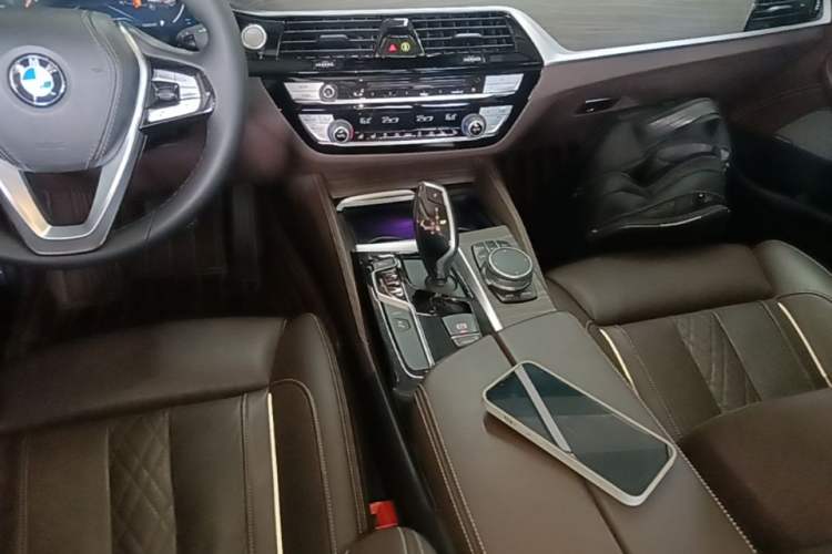 Used BMW 5 Series New Energy 2019 Updated 530Le Pioneer Edition Gear Lever