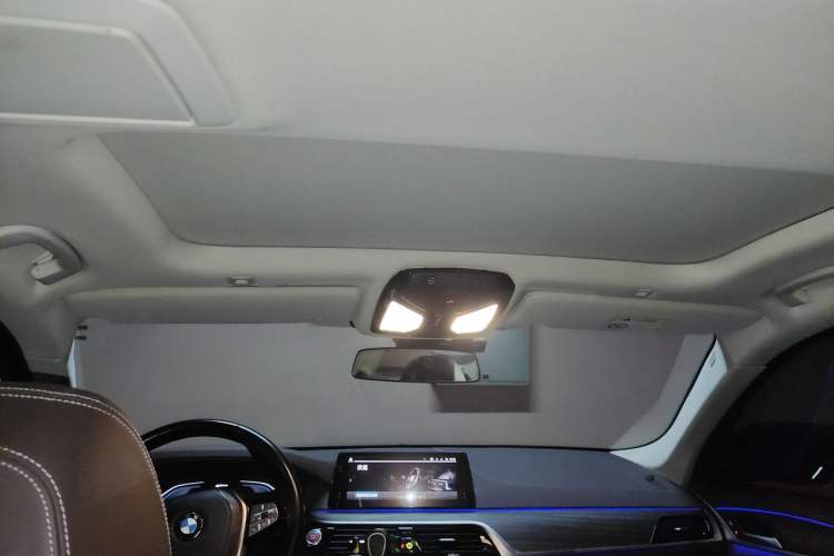 Used BMW 5 Series New Energy 2019 Updated Version 530Le Luxury Package Headliner