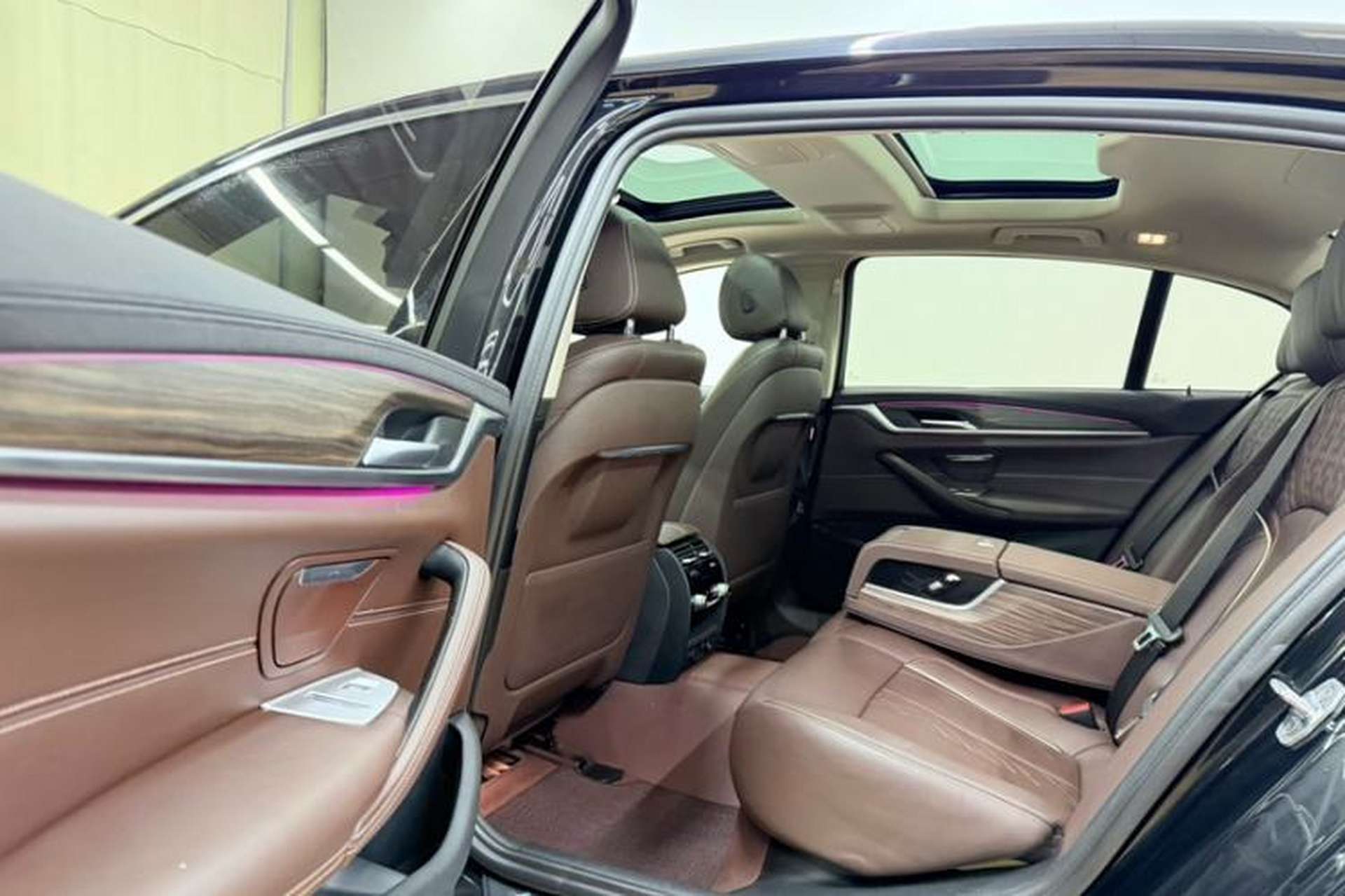 Used BMW 5 Series New Energy 2019 530Le Luxury Package Interior 1