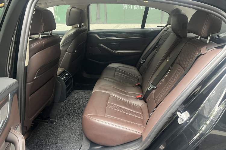 Used BMW 5 Series New Energy 2019 530Le Pioneer Edition Interior 4