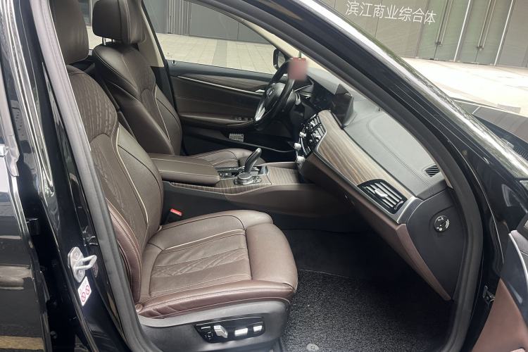 Used BMW 5 Series New Energy 2019 530Le Pioneer Edition Interior 5