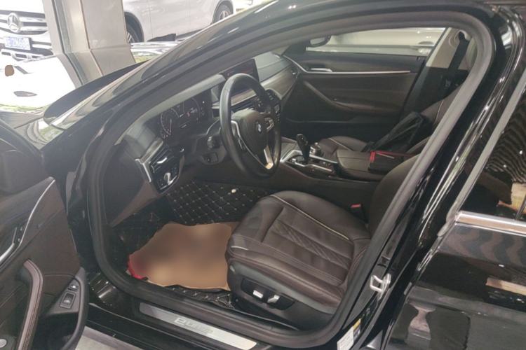 Used BMW 5 Series New Energy 2019 530Le Luxury Package Left Front Seat