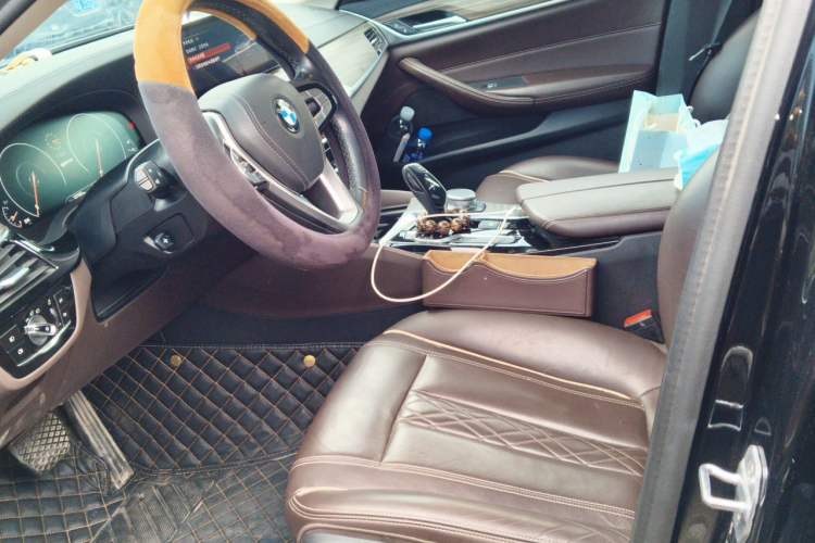 Used BMW 5 Series New Energy 2019 530Le Luxury Package Left Front Seat