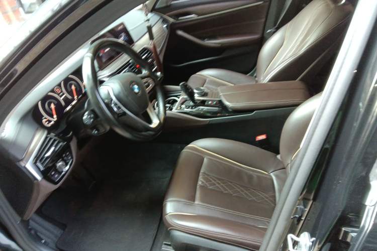 Used BMW 5 Series New Energy 2019 530Le Luxury Package Left Front Seat