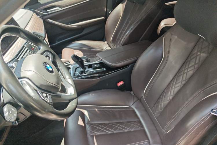 Used BMW 5 Series New Energy 2019 530Le Luxury Package Left Front Seat