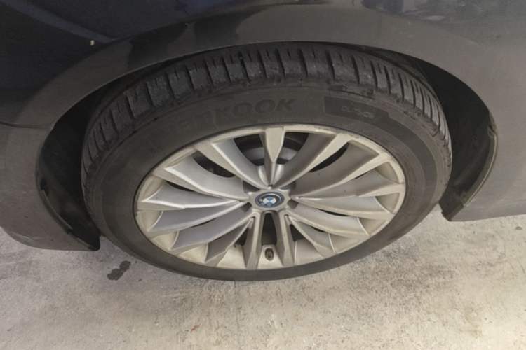 Used BMW 5 Series New Energy 2019 Updated Version 530Le Luxury Package Left Front Wheel Hub