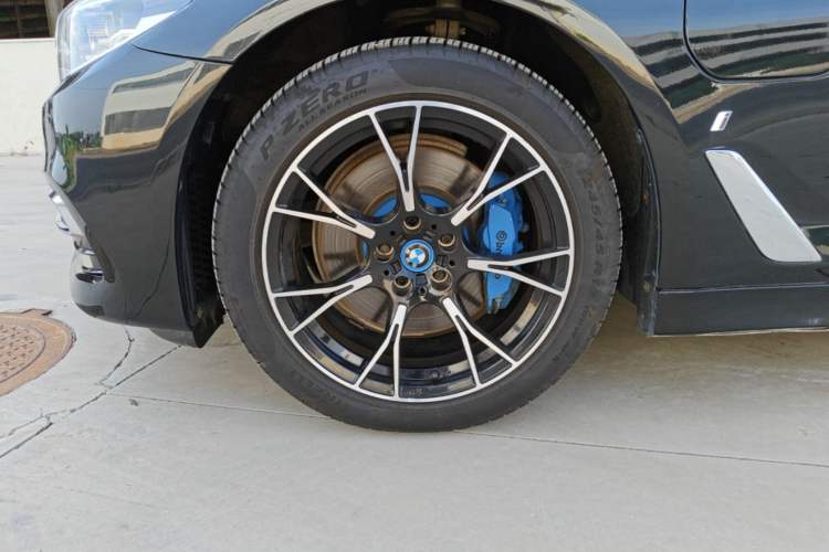 Used BMW 5 Series New Energy 2019 530Le Luxury Package Left Front Wheel Hub