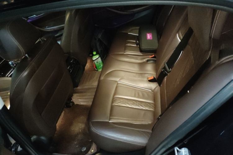 Used BMW 5 Series New Energy 2019 530Le Luxury Package Left Rear Seat