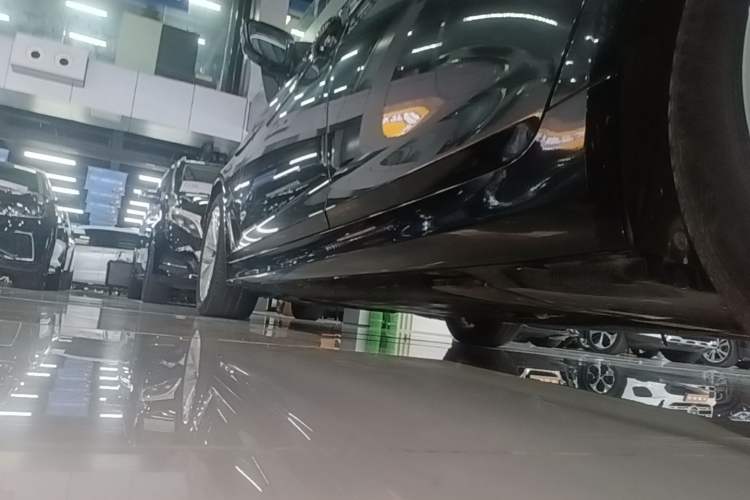 Used BMW 5 Series New Energy 2019 530Le Pioneer Edition Left Side Sill