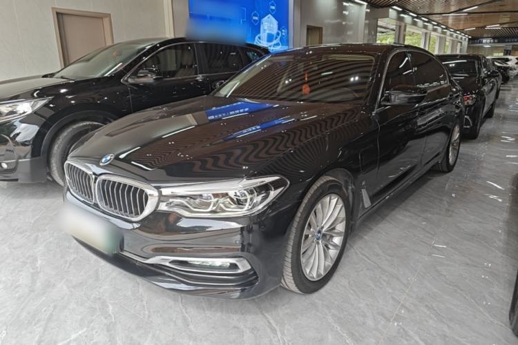 Used BMW 5 Series New Energy 2019 530Le Luxury Package Guazi used car, China used car export, Used car for sale, Used BMW cars, Cheapest cars for sale