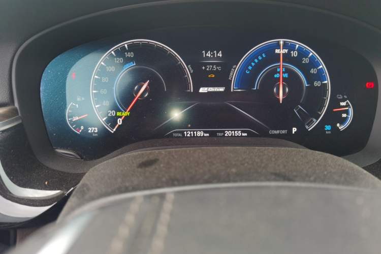 Used BMW 5 Series New Energy 2019 Updated Version 530Le Luxury Package Odometer Close Up