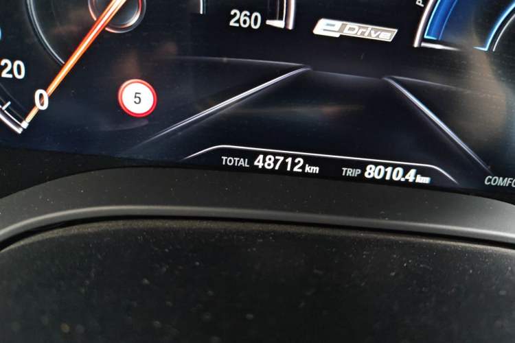 Used BMW 5 Series New Energy 2019 Updated 530Le Pioneer Edition Odometer Close Up