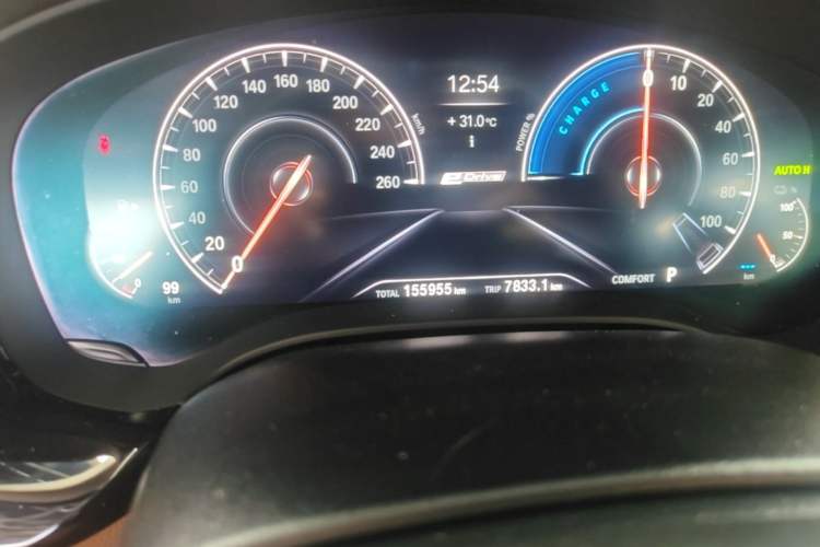 Used BMW 5 Series New Energy 2019 Updated Version 530Le Luxury Package Odometer Close Up