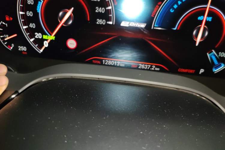 Used BMW 5 Series New Energy 2019 530Le Pioneer Edition Odometer Close Up