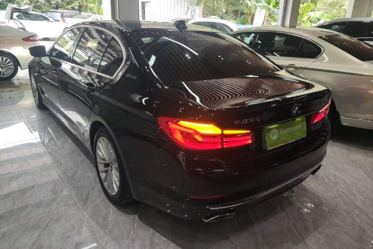 Used BMW 5 Series New Energy 2019 530Le Luxury Package Rear Left 45 Deg