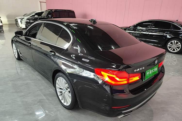 Used BMW 5 Series New Energy 2019 Updated Version 530Le Luxury Package Rear Left 45 Deg