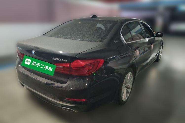 Used BMW 5 Series New Energy 2019 530Le Pioneer Edition Rear Right 45 Deg