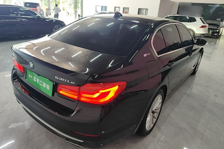 Used BMW 5 Series New Energy 2019 Updated Version 530Le Luxury Package Rear Right 45 Deg