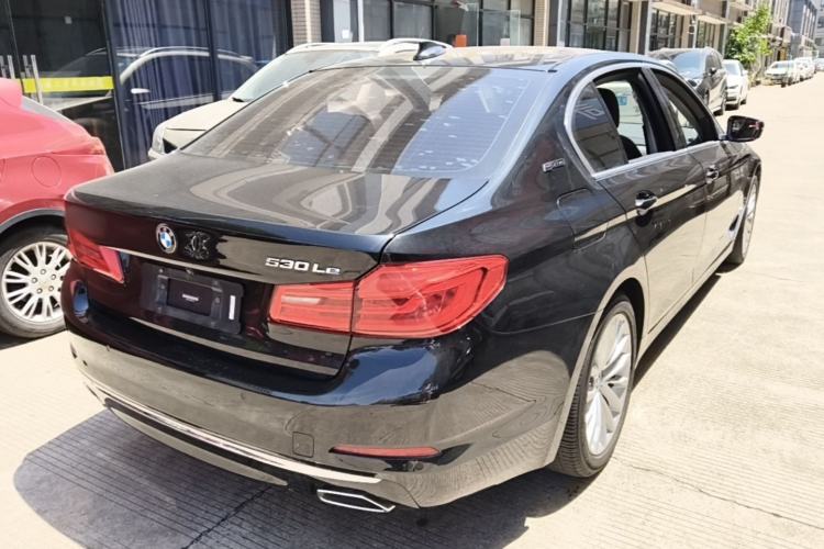Used BMW 5 Series New Energy 2019 530Le Luxury Package Rear Right 45 Deg