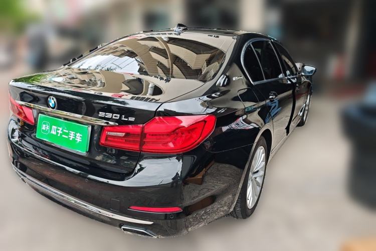 Used BMW 5 Series New Energy 2019 530Le Pioneer Edition Rear Right 45 Deg