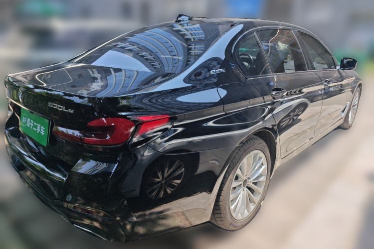 Used BMW 5 Series New Energy 2019 530Le Luxury Package Rear Right 45 Deg