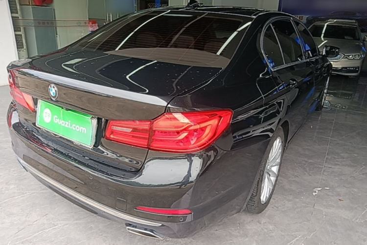 Used BMW 5 Series New Energy 2019 Updated Version 530Le Luxury Package Rear Right 45 Deg