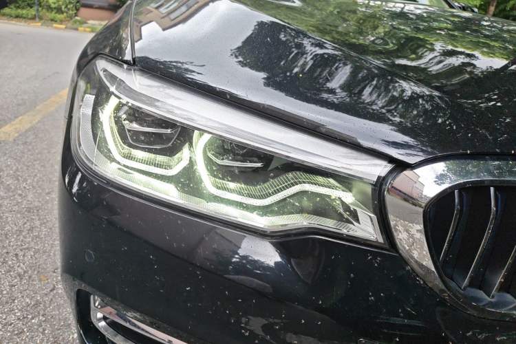Used BMW 5 Series New Energy 2019 Updated 530Le Pioneer Edition Right Front Headlight