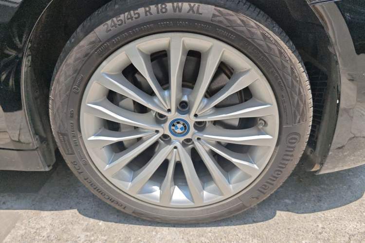 Used BMW 5 Series New Energy 2019 530Le Luxury Package Right Front Wheel Hub