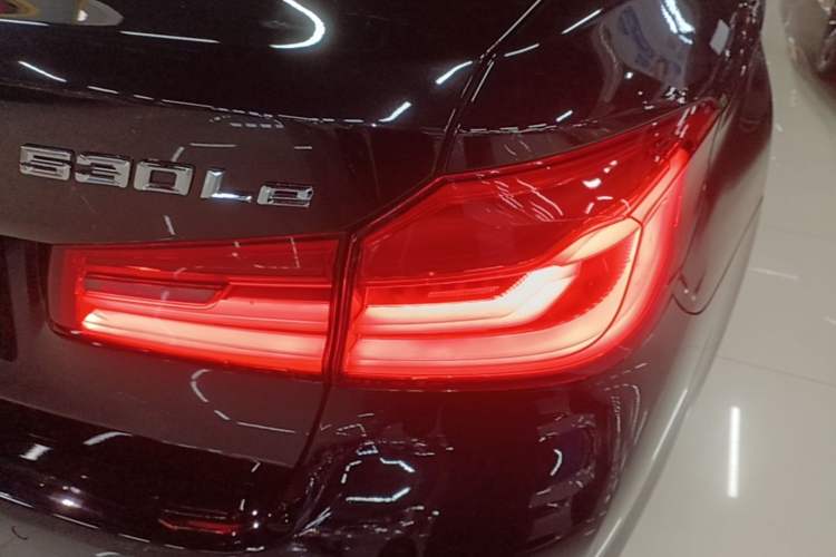 Used BMW 5 Series New Energy 2019 530Le Luxury Package Right Rear Taillight