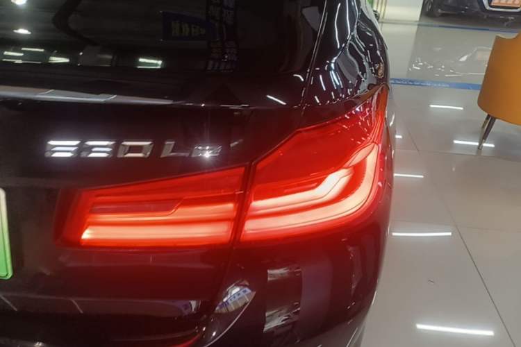 Used BMW 5 Series New Energy 2019 530Le Pioneer Edition Right Rear Taillight