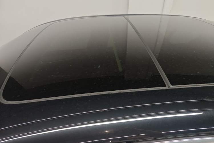 Used BMW 5 Series New Energy 2019 530Le Luxury Package Roof