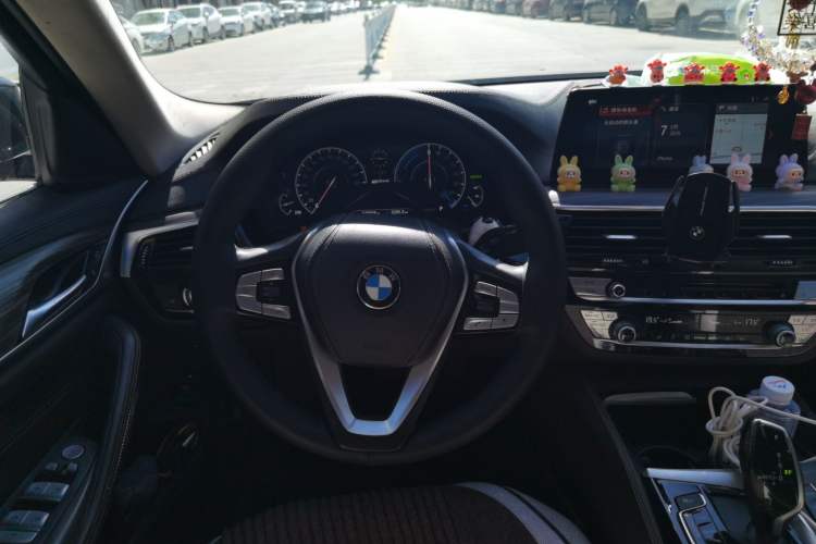 Used BMW 5 Series New Energy 2019 Updated Version 530Le Luxury Package Steering Wheel