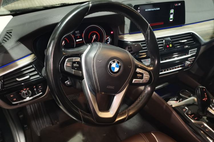 Used BMW 5 Series New Energy 2019 Updated Version 530Le Luxury Package Steering Wheel