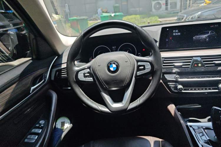 Used BMW 5 Series New Energy 2019 530Le Luxury Package Steering Wheel