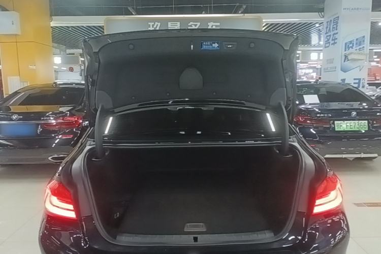 Used BMW 5 Series New Energy 2019 530Le Luxury Package Trunk