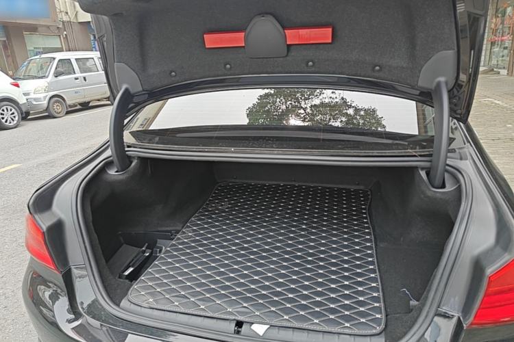 Used BMW 5 Series New Energy 2019 530Le Luxury Package Trunk