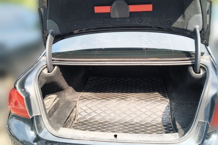 Used BMW 5 Series New Energy 2019 530Le Luxury Package Trunk