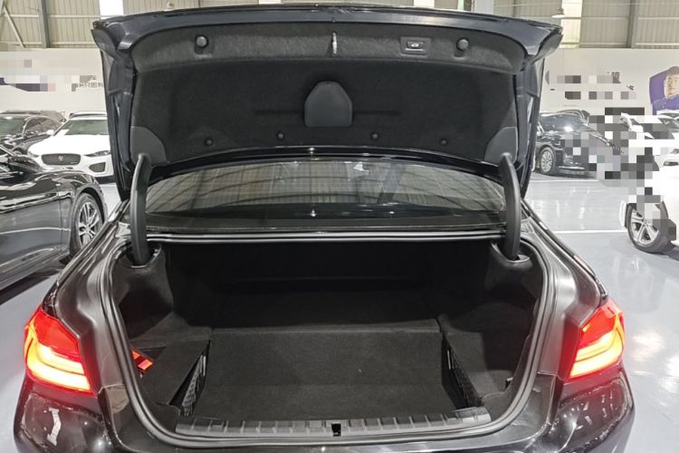 Used BMW 5 Series New Energy 2019 Updated Version 530Le Luxury Package Trunk