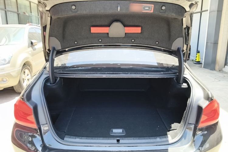 Used BMW 5 Series New Energy 2019 530Le Luxury Package Trunk