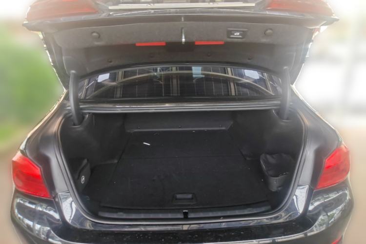 Used BMW 5 Series New Energy 2019 Updated Version 530Le Luxury Package Trunk
